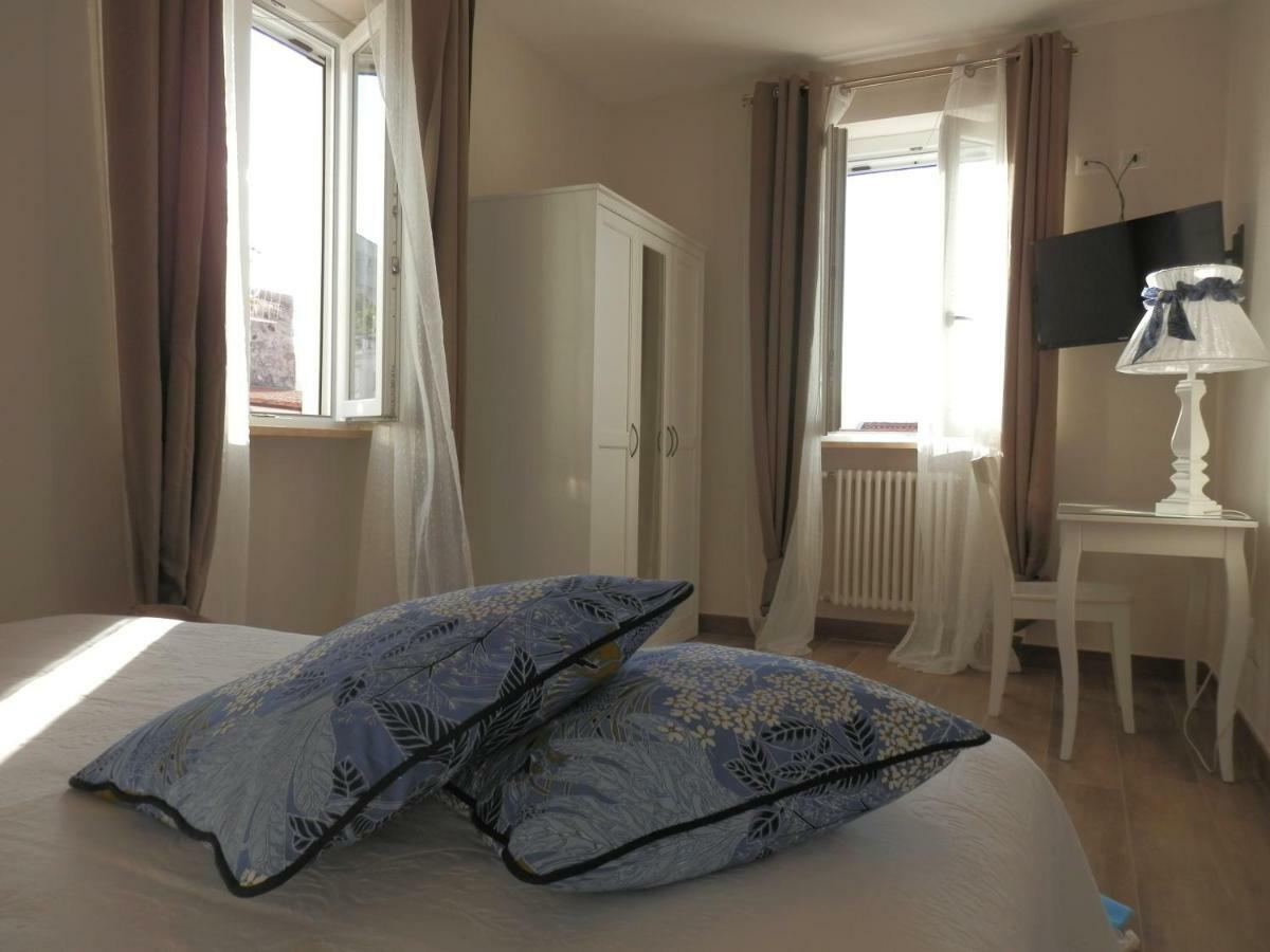 Santa Lucia B&B Гаета Екстериор снимка